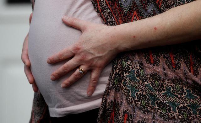 خبرنگاران شدت و آسیب کرونا در زنان باردار کمتر است