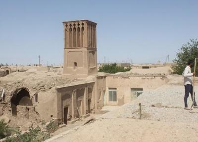 بازسازی اضطراری خانه تاریخی ضیایی در سه قلعه سرایان