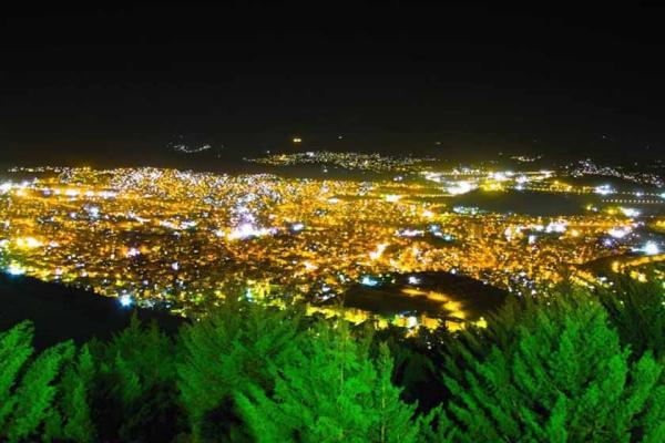 جشنواره راهنمایان حرفه ای گردشگری ایران در سنندج برگزار جشنواره راهنمایان حرفه ای گردشگری ایران در سنندج برگزار می گردد